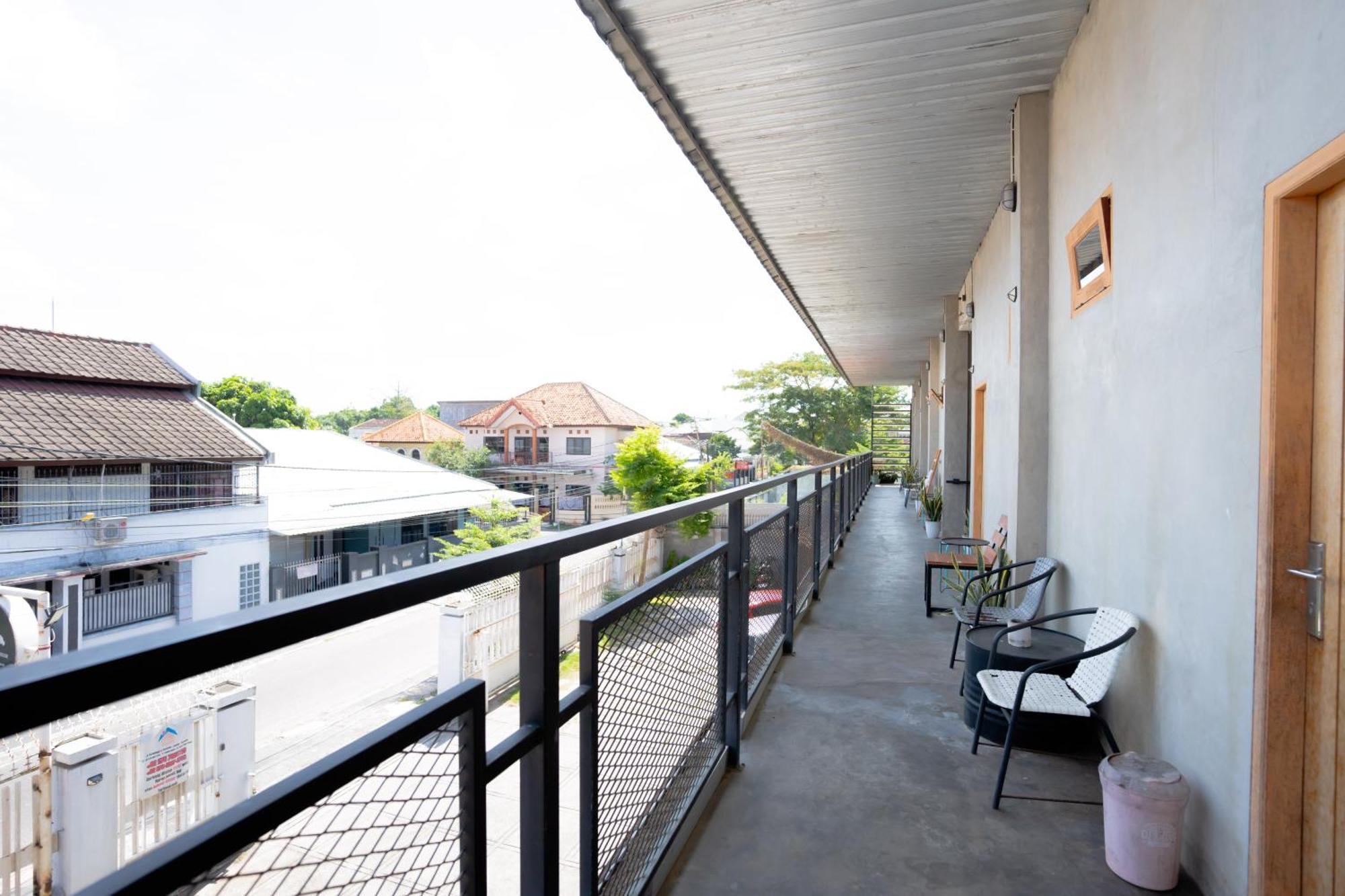 Reddoorz Syariah Near Lombok Epicentrum Mall Mataram Exterior foto